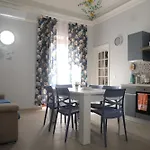 Ice Holiday Apartment